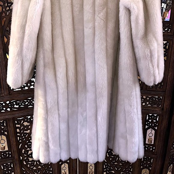 INTRIGUE BY MONTEREY MILLS INC OFF WHITE LONG SLEEVE LONG FAUX FUR COAT - Picture 5 of 5